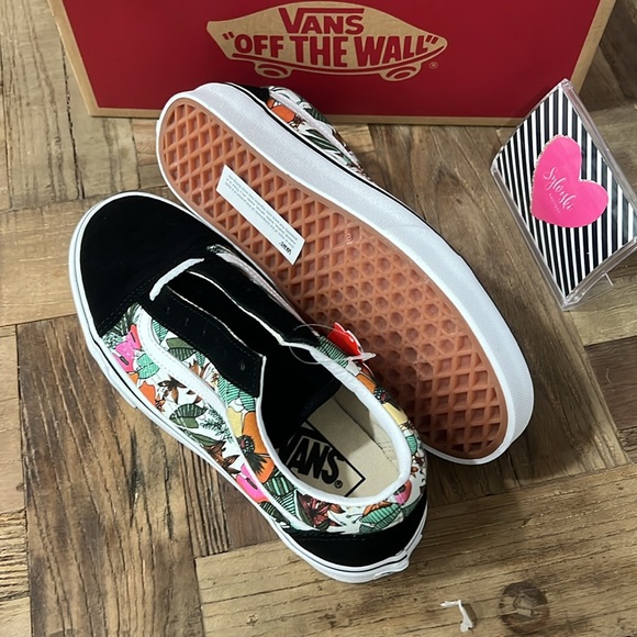 🌴 VANS OLD SKOOL IN Women – Multi Tropic/Black/True White NWT - Picture 8 of 8